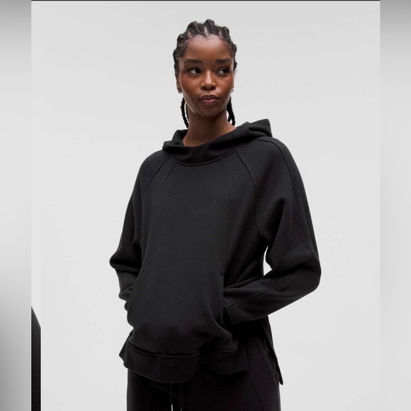 lululemon athletica Tops - Black Lululemon Oversized Scuba Pullover Hoodie with side slits